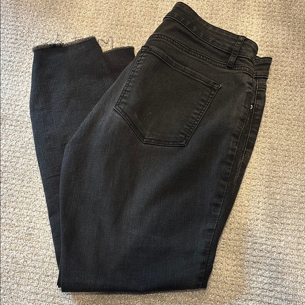 LOFT Women's Black Cropped Jeans